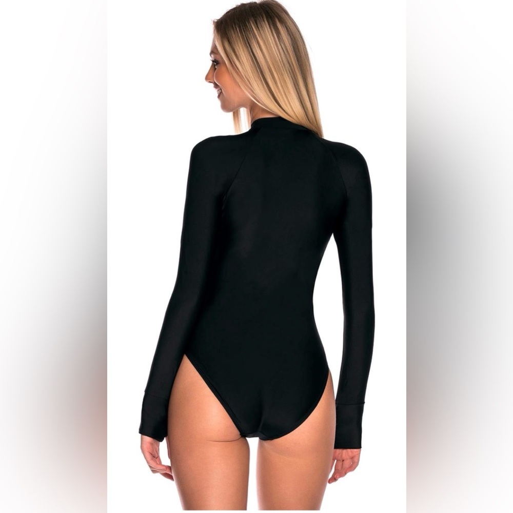 NEW RELLECIGA SWIMSUIT - Picture 4 of 9
